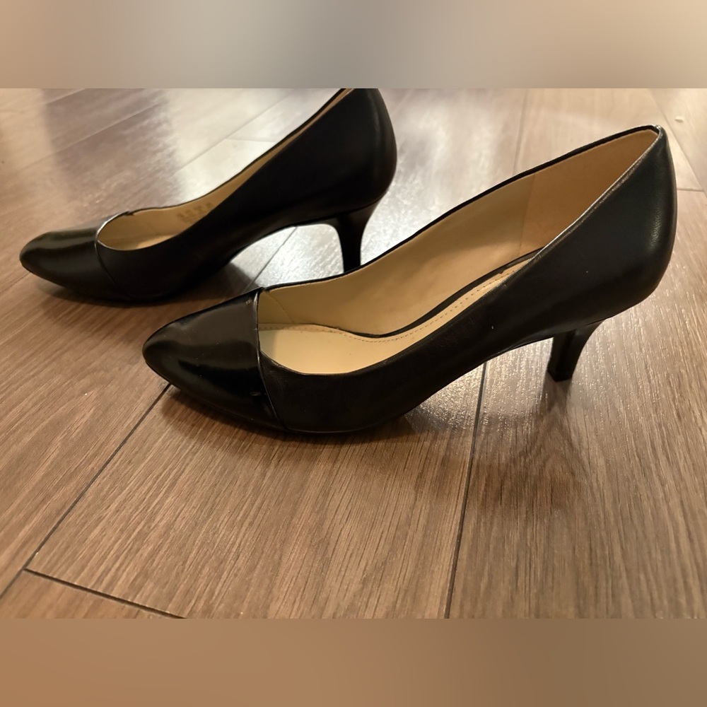NWOT Naturalizer N5 Comfort Black Pumps